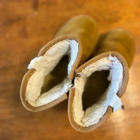 Koolaburra by Ugg tan short boots size 12 - Picture 5 of 8